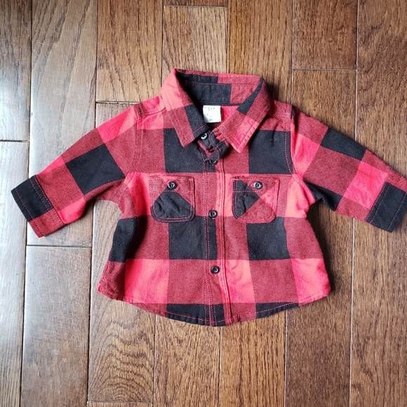 Baby Gap NWOT 0-3 Month Set - Picture 2 of 4